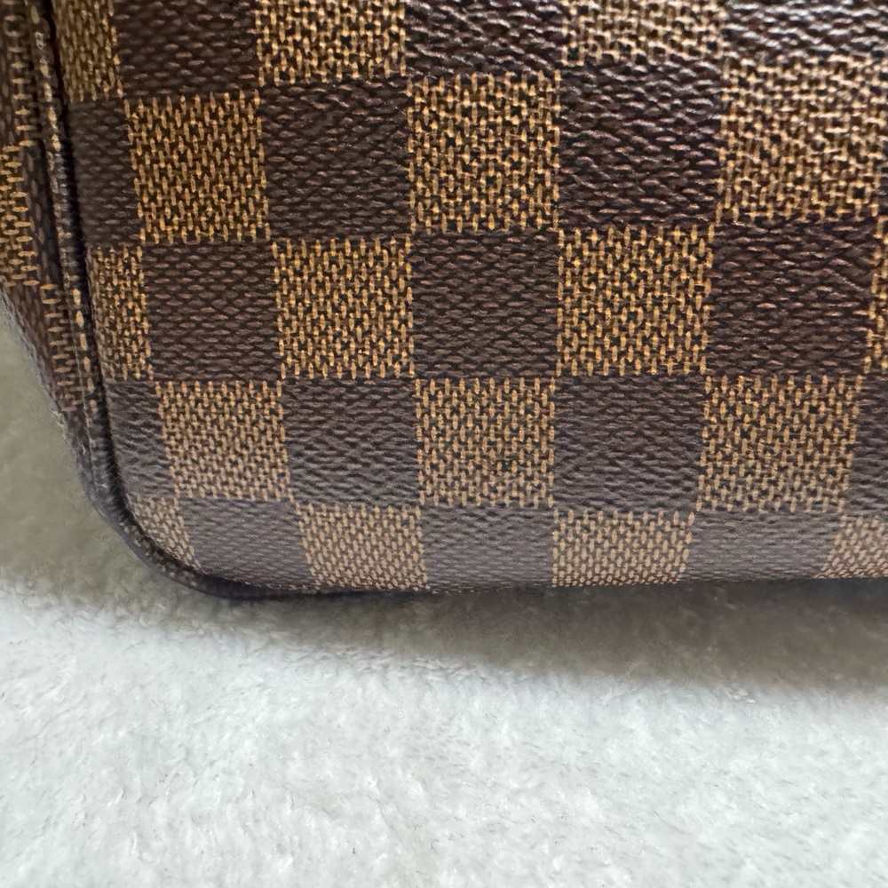 AUTH Louis Vuitton Neverfull GM Damier - Picture 7 of 16